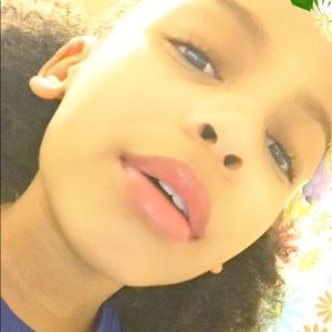Meet your Posher, Bria